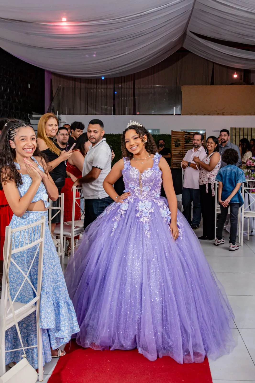 Salão de festa com decoração